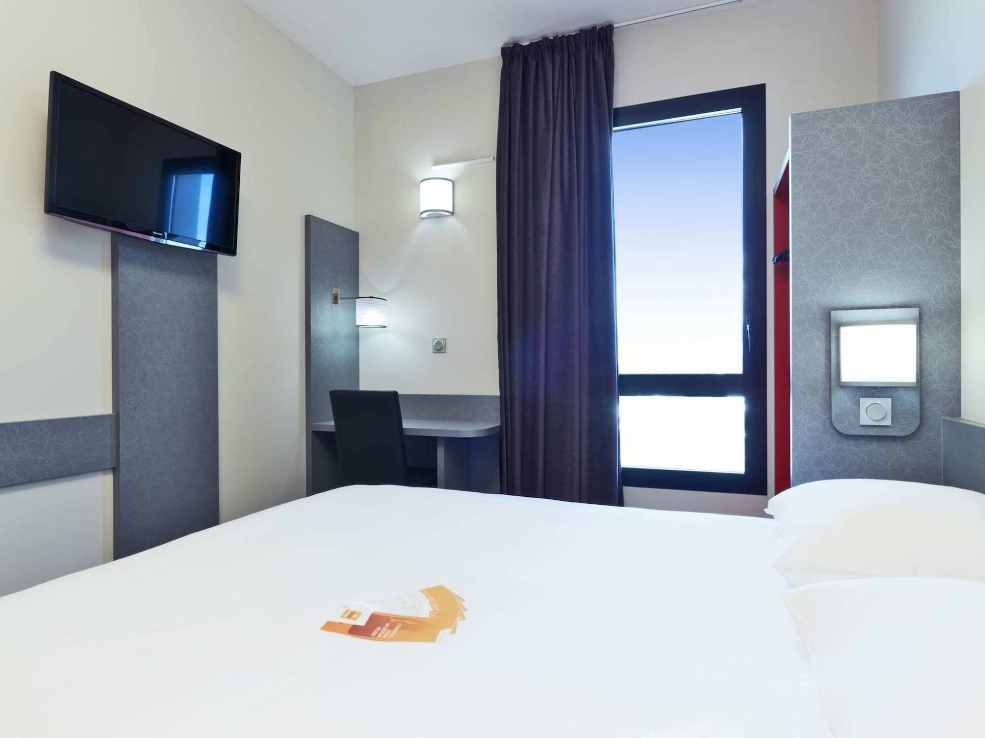 Premiere Classe Lyon - Saint Priest Eurexpo Экстерьер фото