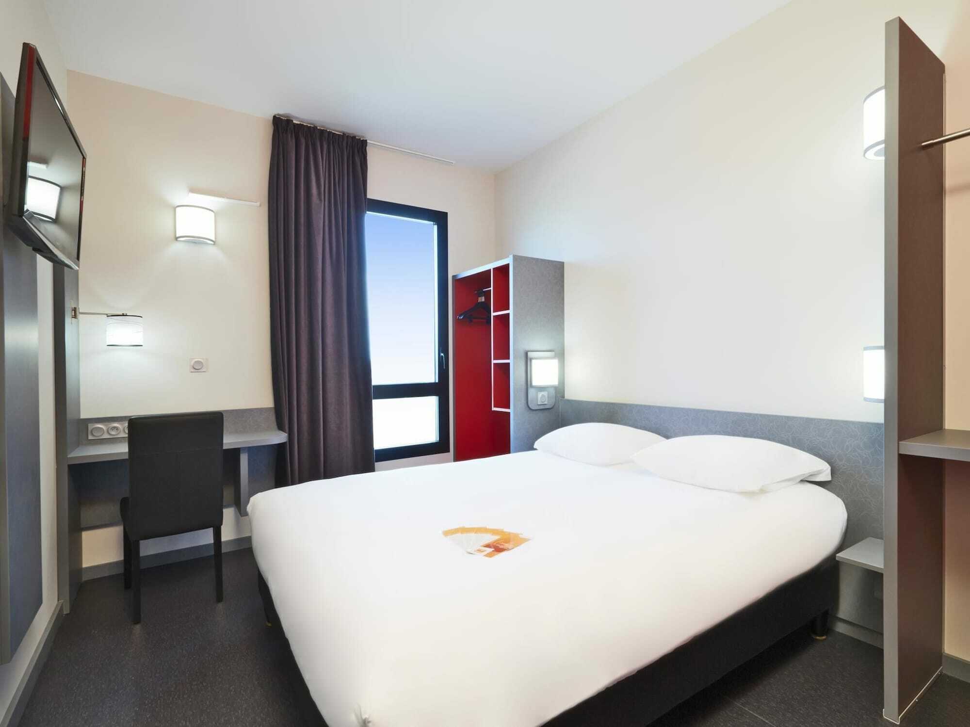 Premiere Classe Lyon - Saint Priest Eurexpo Экстерьер фото