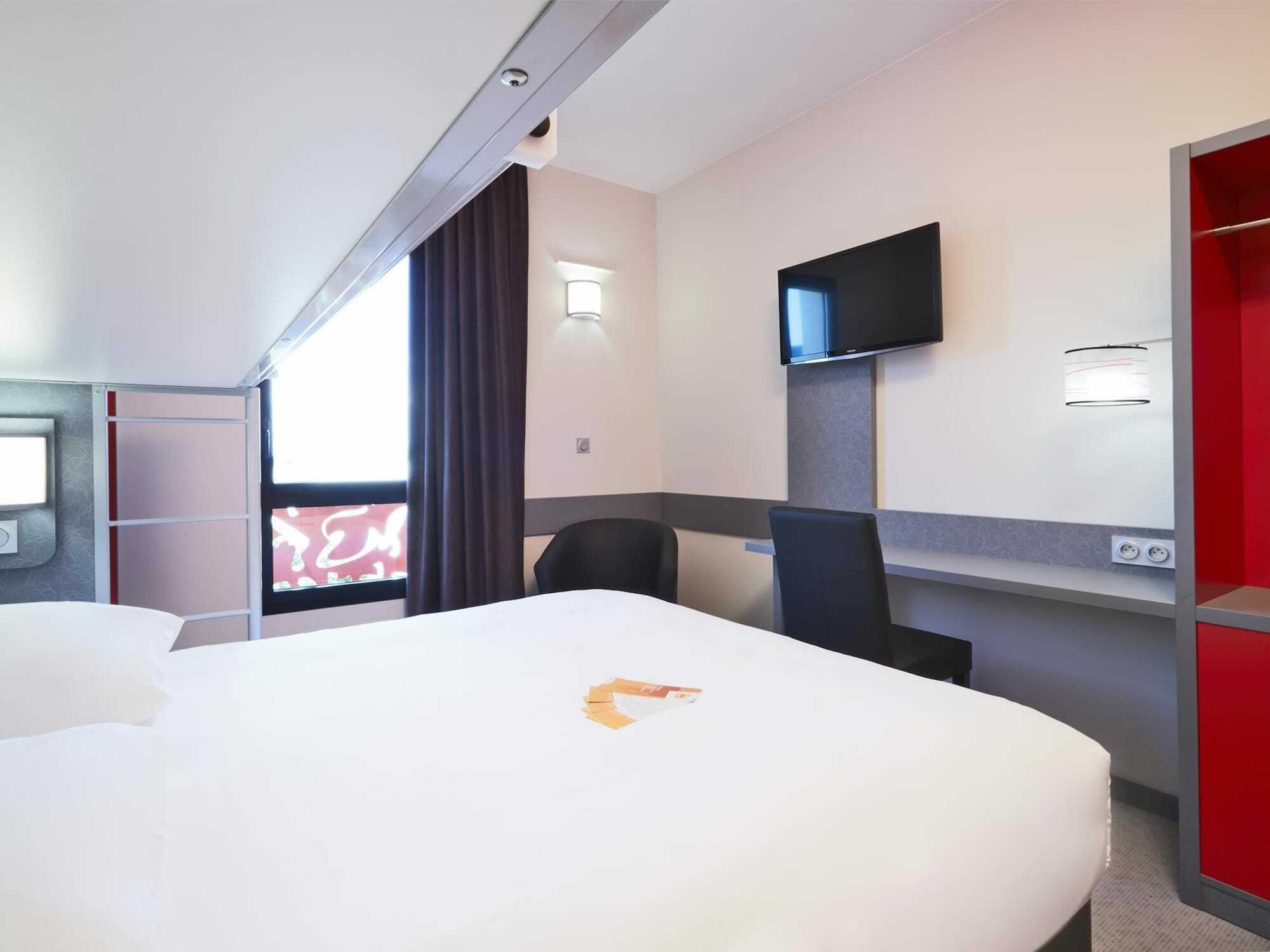 Premiere Classe Lyon - Saint Priest Eurexpo Экстерьер фото