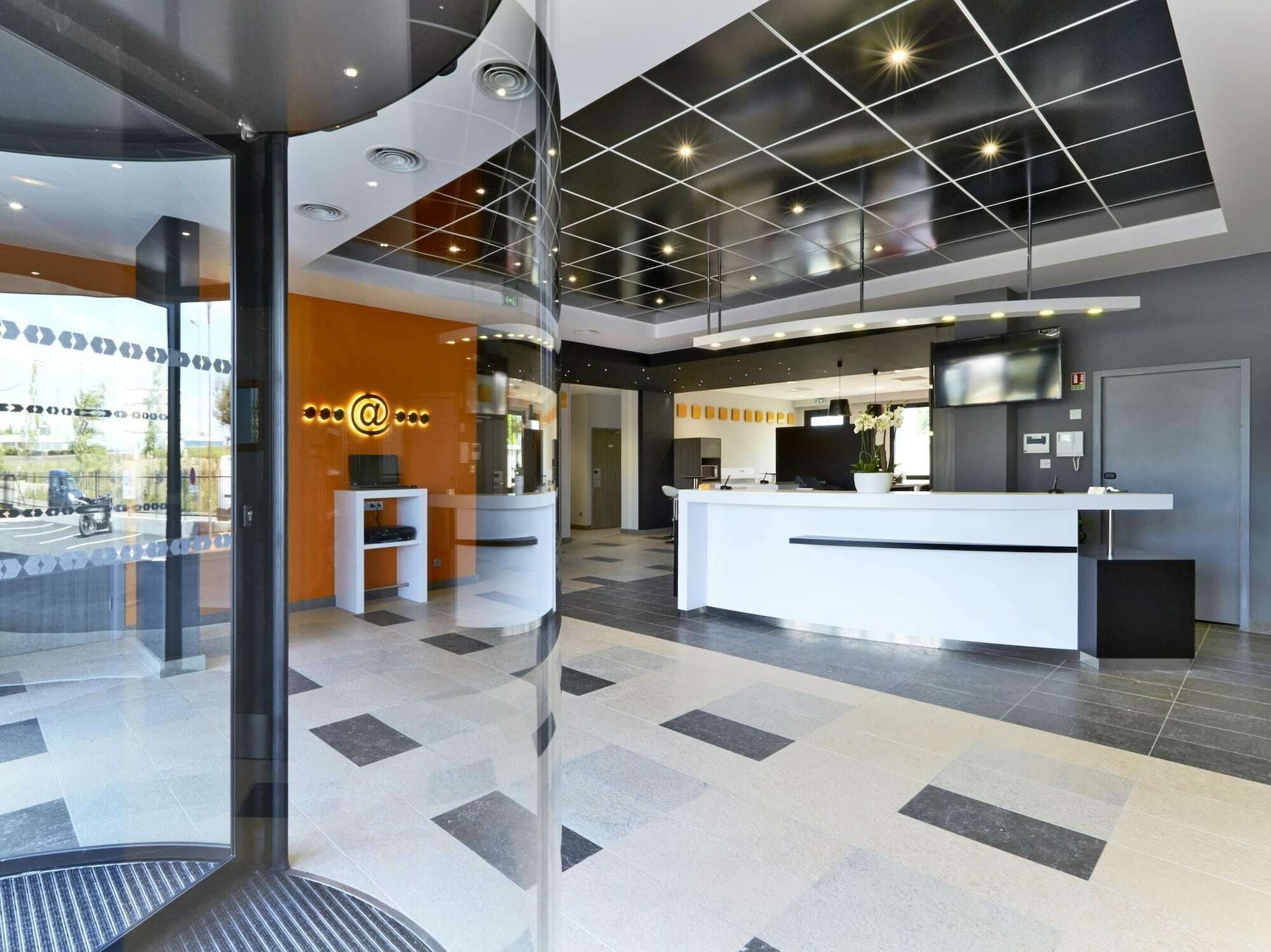 Premiere Classe Lyon - Saint Priest Eurexpo Экстерьер фото