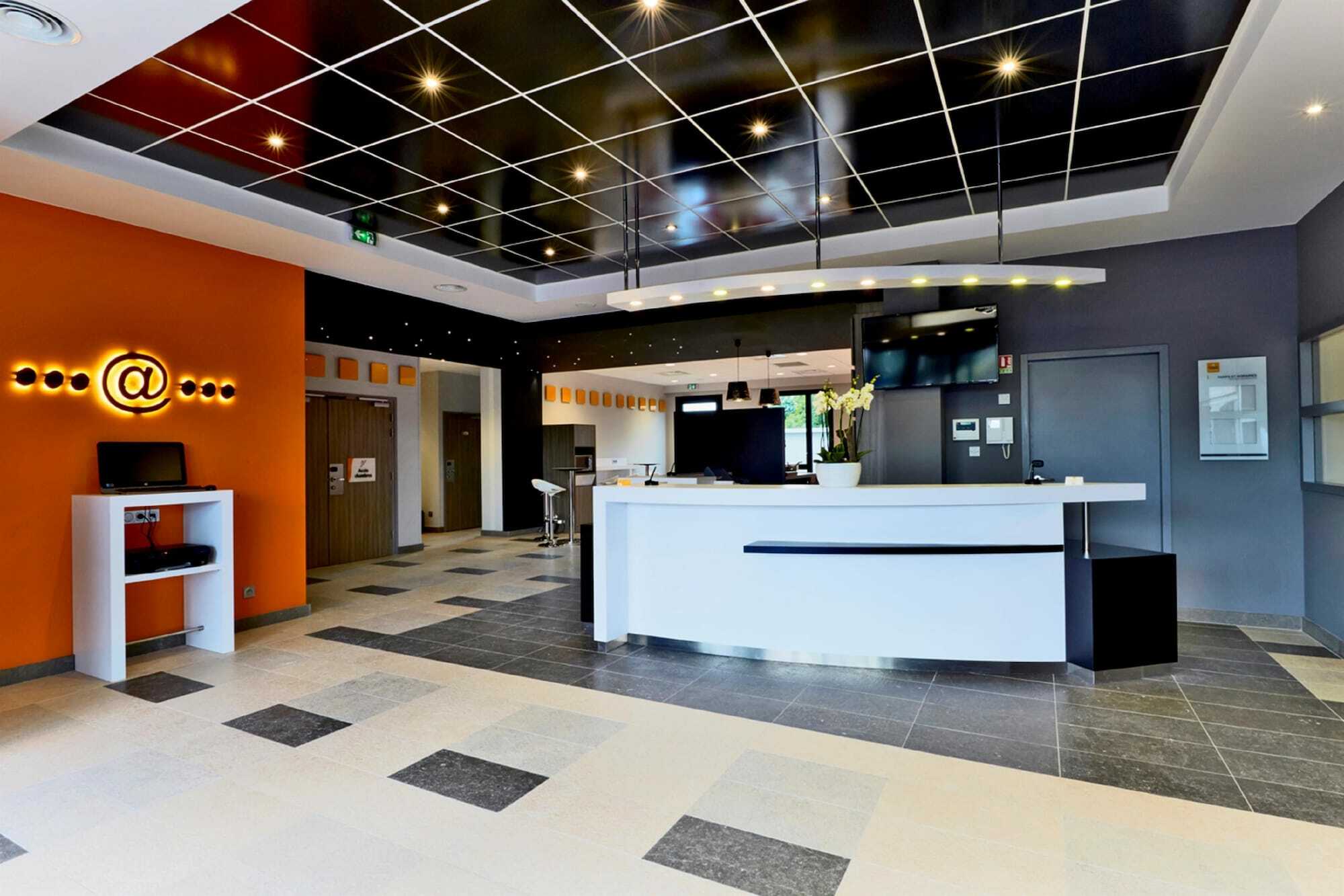 Premiere Classe Lyon - Saint Priest Eurexpo Экстерьер фото