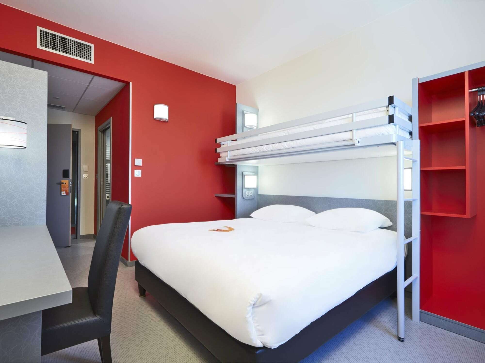 Premiere Classe Lyon - Saint Priest Eurexpo Экстерьер фото