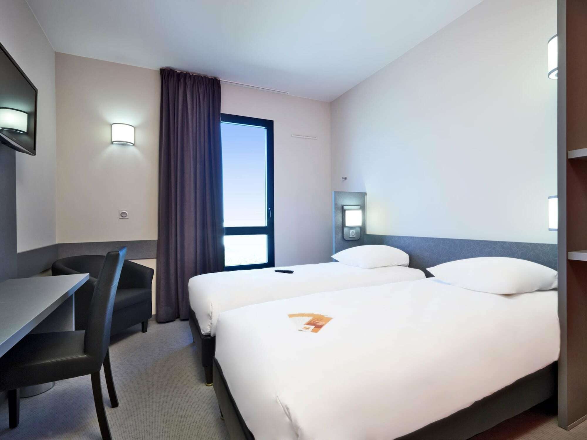 Premiere Classe Lyon - Saint Priest Eurexpo Экстерьер фото